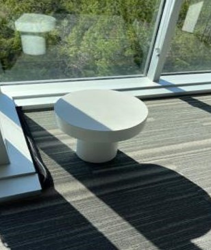 2’ Round Stone Table